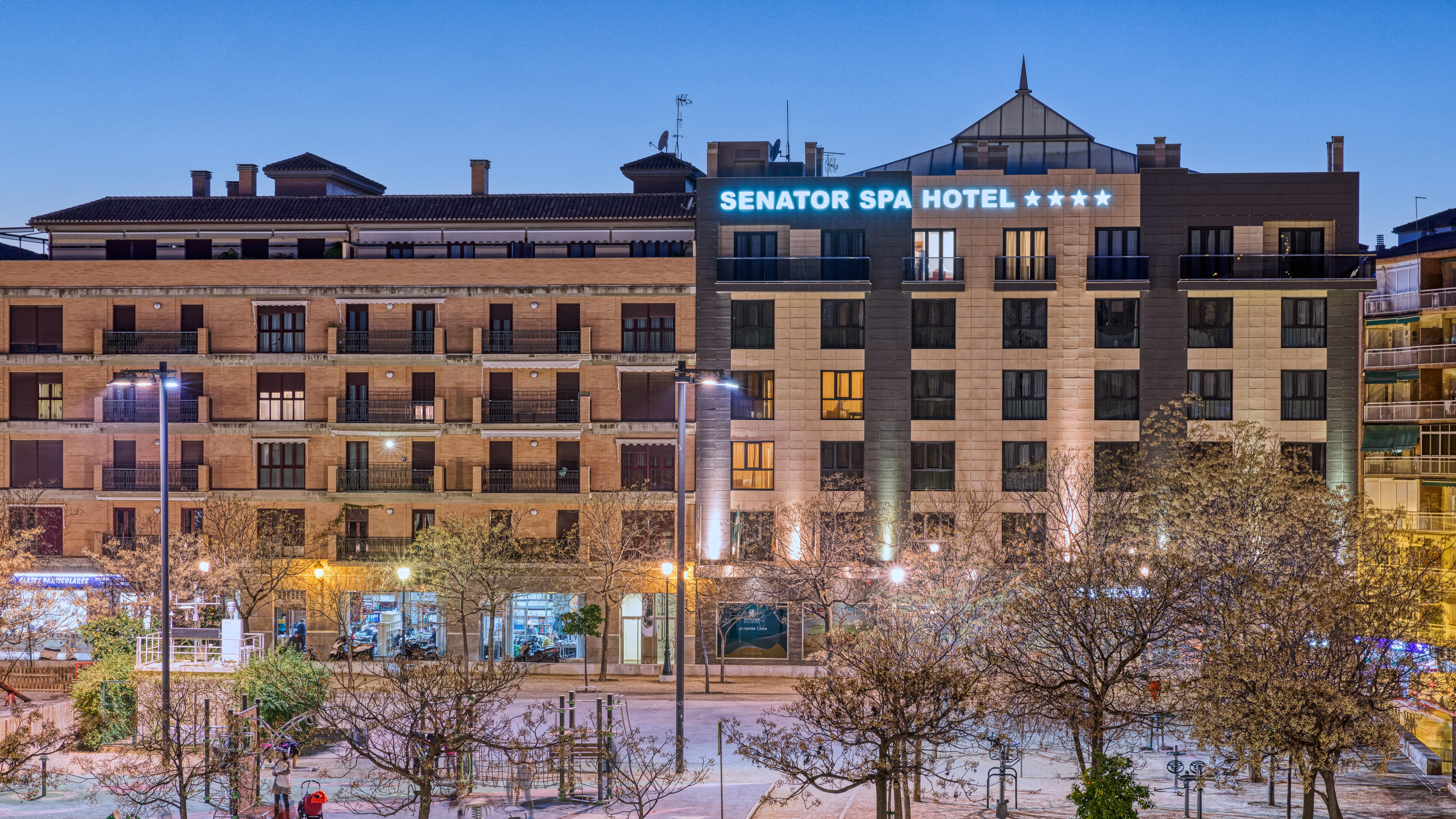 Senator Granada Hotel Exterior photo